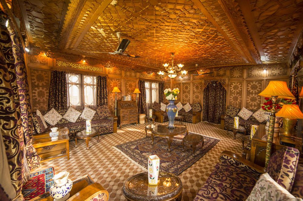 Aziz Palace Group Of Houseboats Srinagar  Exterior photo